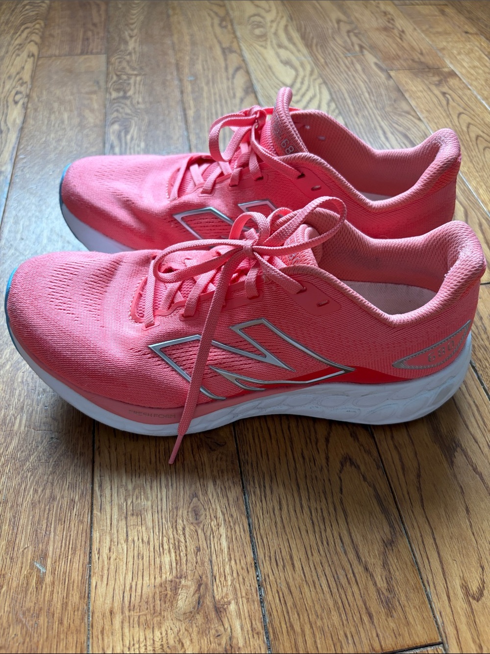 New Balance 680 Women's Coral Running Shoes - Comfortable Lightweight Support